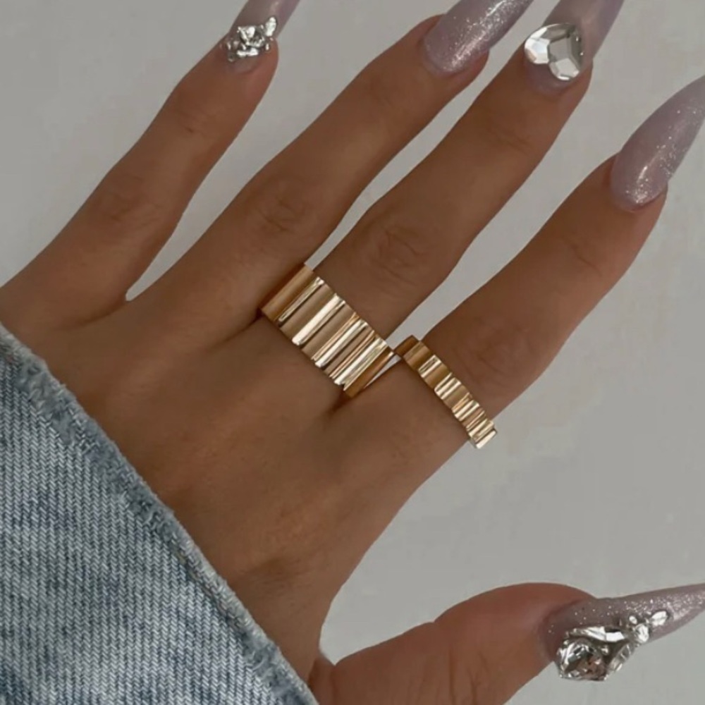 Hey maeve somerset ring.